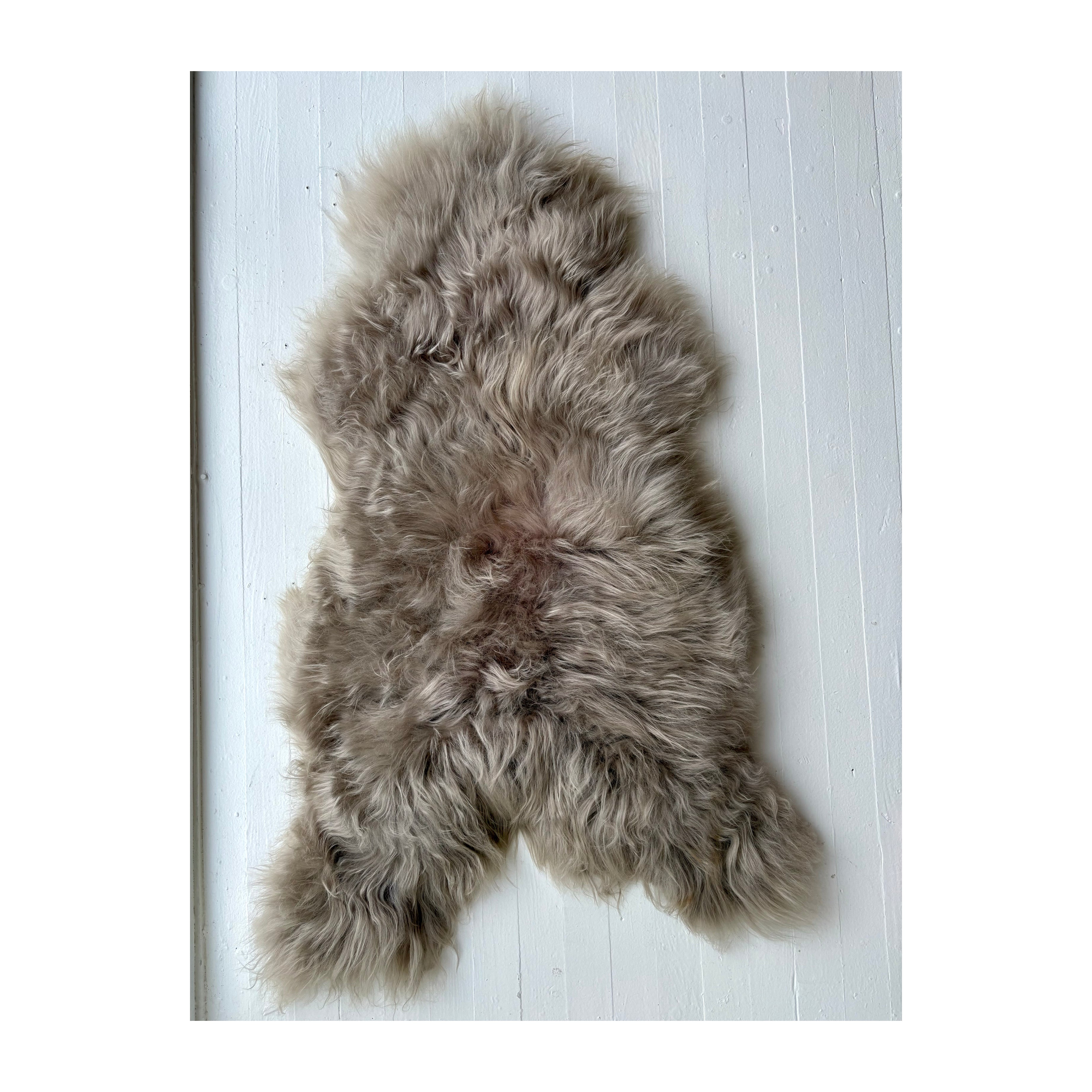 Luella Dark Ash Icelandic Sheepskin Rug