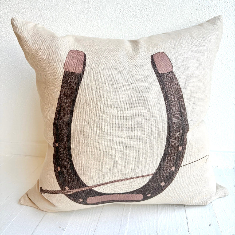 Horseshoe 20” linen pillow