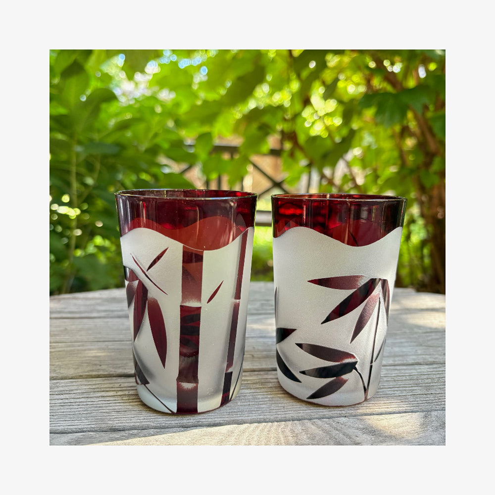red-bamboo-tumblers-set-vintage